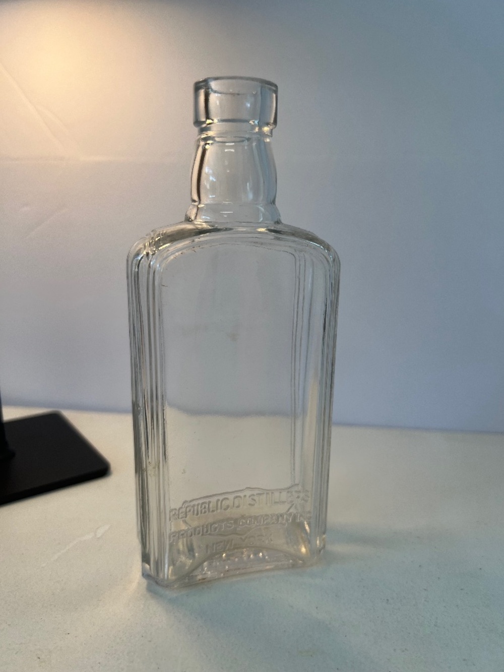 Antique Republic Distillers of New York-EMPTY Half Pint Clear Glass Bottle-No Co